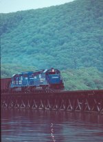 CR 6384, 6400 on UBF-44 coal train